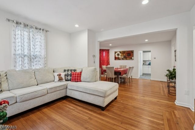 60 Searing St, Dover Town, NJ 07801