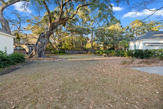 1011 Teracotta Drive, Charleston, SC 29407