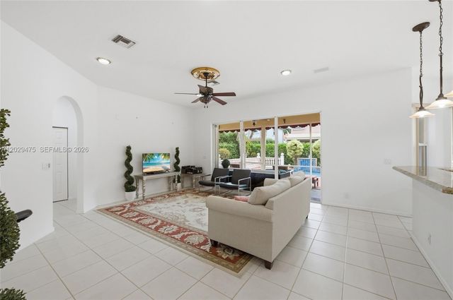 4909 NW 115th Way, Coral Springs, FL 33076