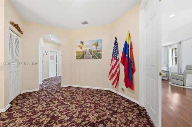 4909 NW 115th Way, Coral Springs, FL 33076