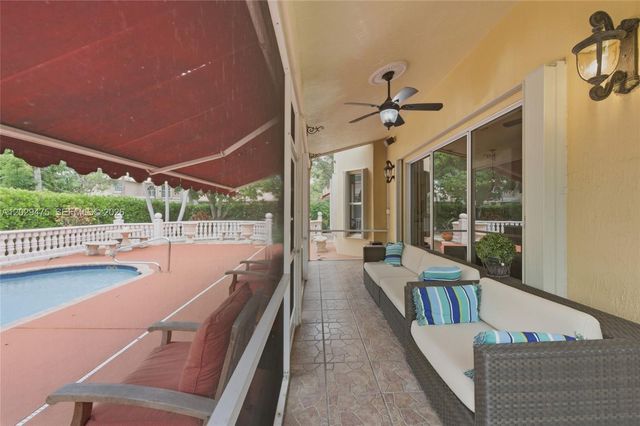 4909 NW 115th Way, Coral Springs, FL 33076