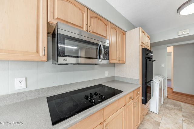 630 Sapphire Cricle, Reno, NV 89509