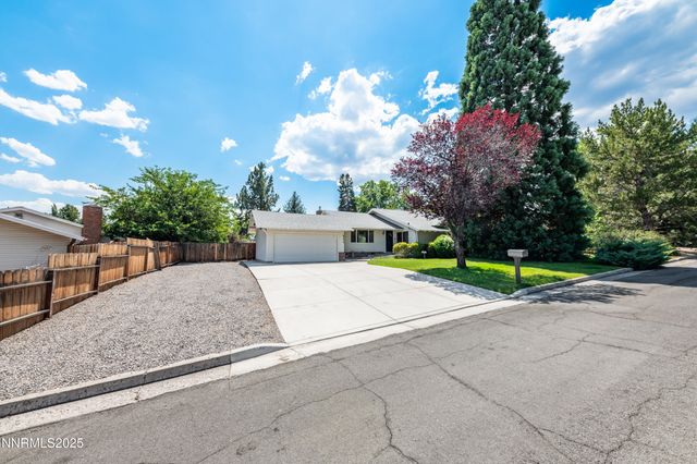 630 Sapphire Cricle, Reno, NV 89509