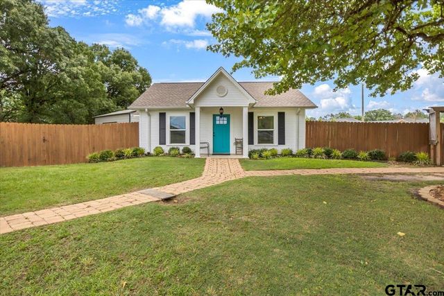 13769 Jennifer St, Lindale, TX 75771