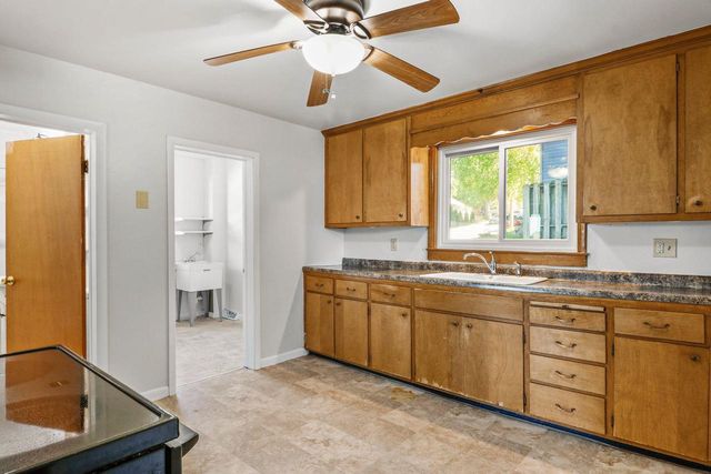 225 Hillside Avenue, Stoughton, WI 53589