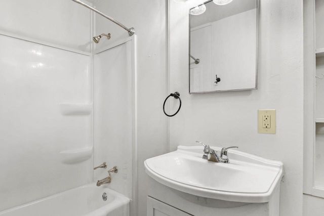 225 Hillside Avenue, Stoughton, WI 53589