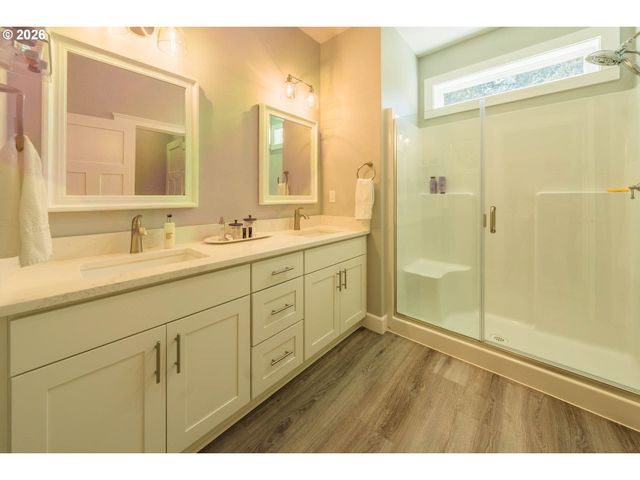 5762 Ne VOYAGE Way, Lincoln City, OR 97367