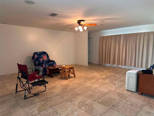 999 SE 69TH AVENUE, Ocala, FL 34472