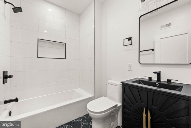 2523 W THOMPSON ST, Philadelphia, PA 19121