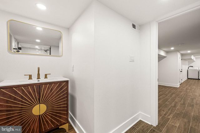 2523 W THOMPSON ST, Philadelphia, PA 19121