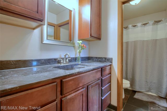2475 Jackson Boulevard, Highland Charter Township, MI 48356