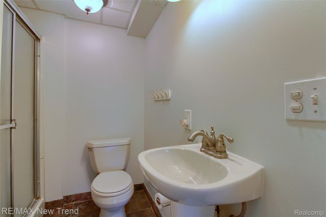 2475 Jackson Boulevard, Highland Charter Township, MI 48356