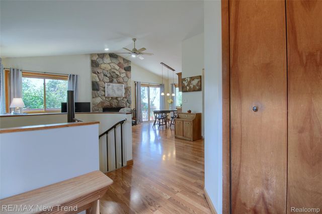 2475 Jackson Boulevard, Highland Charter Township, MI 48356