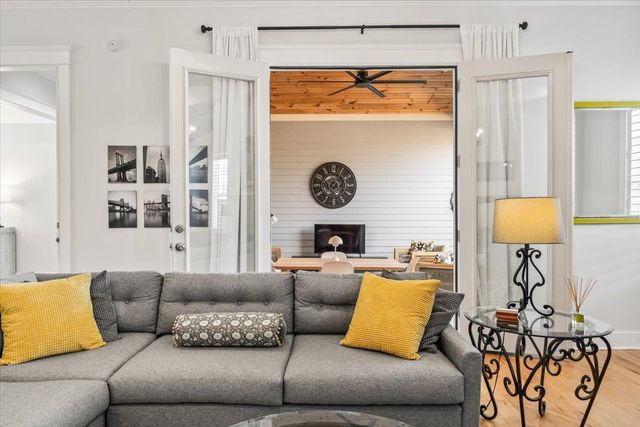 421 CATAWBA VALLEY DR, Collierville, TN 38017