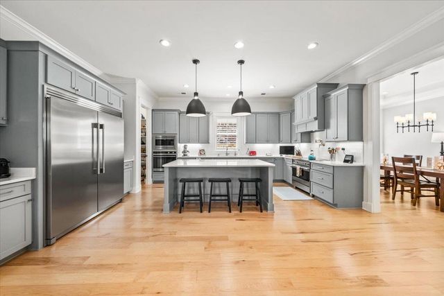 421 CATAWBA VALLEY DR, Collierville, TN 38017