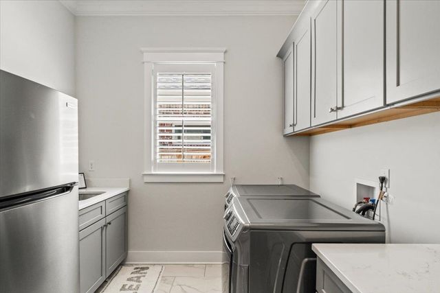 421 CATAWBA VALLEY DR, Collierville, TN 38017