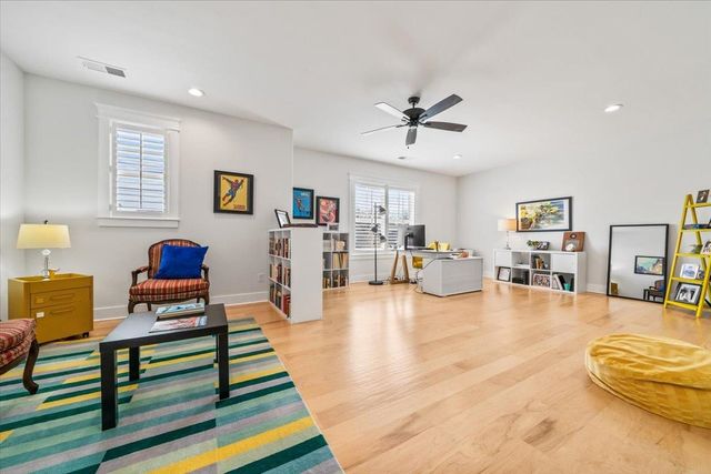 421 CATAWBA VALLEY DR, Collierville, TN 38017