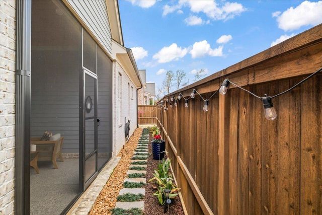 421 CATAWBA VALLEY DR, Collierville, TN 38017