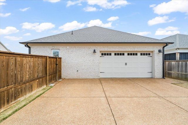 421 CATAWBA VALLEY DR, Collierville, TN 38017