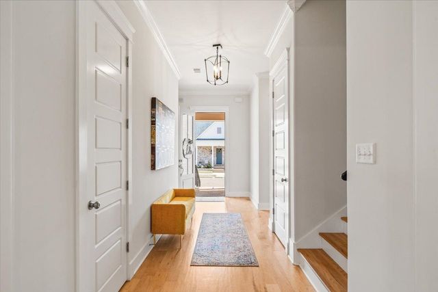 421 CATAWBA VALLEY DR, Collierville, TN 38017