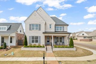 421 CATAWBA VALLEY DR, Collierville, TN 38017