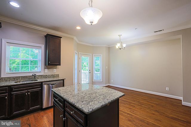 3709 FORDS LN, Baltimore, MD 21215