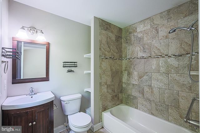 3709 FORDS LN, Baltimore, MD 21215