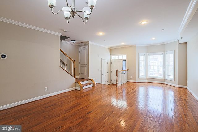 3709 FORDS LN, Baltimore, MD 21215