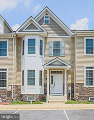 3709 FORDS LN, Baltimore, MD 21215