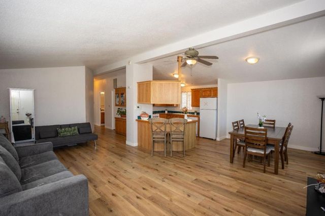 20 Russell Road, Salinas, CA 93906