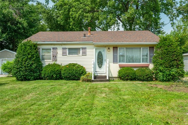 211 Mckinley Avenue, Des Moines, IA 50315