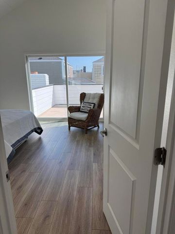 204 David Drive, Newport Beach, CA 92663