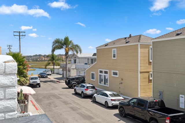 204 David Drive, Newport Beach, CA 92663