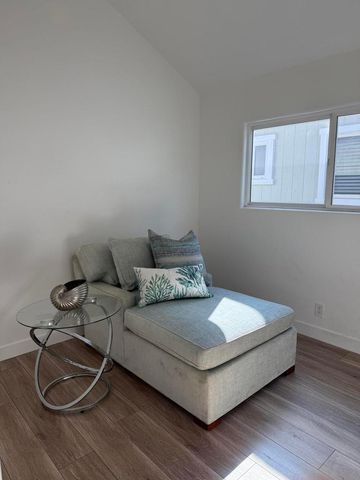 204 David Drive, Newport Beach, CA 92663