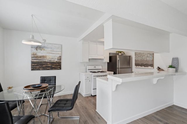 204 David Drive, Newport Beach, CA 92663