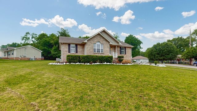 572 Cabot Cv, Clarksville, TN 37042