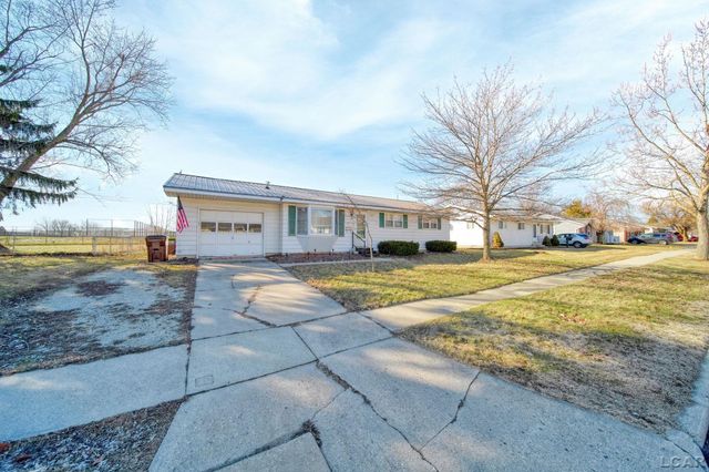 107 Renfrew Avenue, Adrian, MI 49221