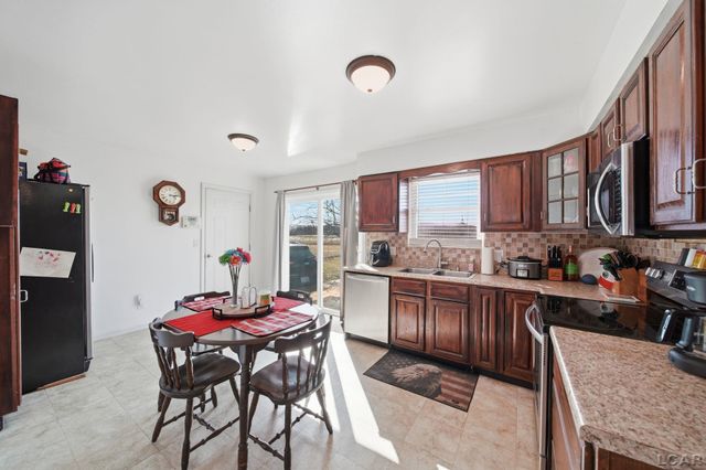 107 Renfrew Avenue, Adrian, MI 49221