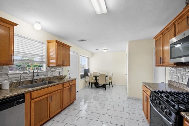 13723 Anwar Drive, Houston, TX 77083