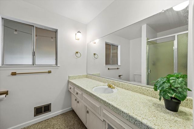 6310 Palm Dr, Carmichael, CA 95608