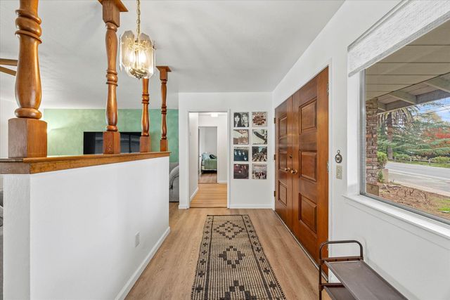 6310 Palm Dr, Carmichael, CA 95608