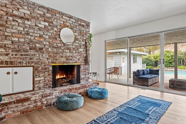 6310 Palm Dr, Carmichael, CA 95608