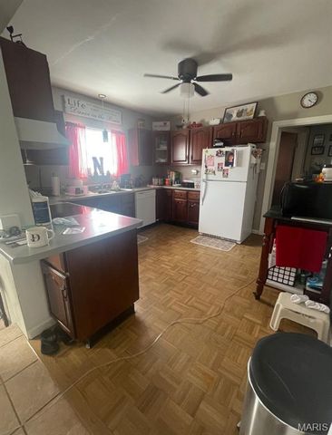 7927 South Rock Hill Road, St Louis, MO 63123