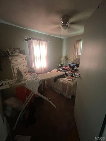 7927 South Rock Hill Road, St Louis, MO 63123