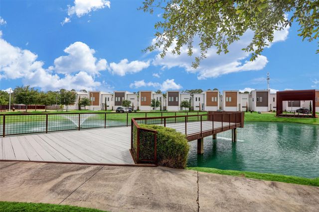 2220 Cortijo Place, Houston, TX 77091