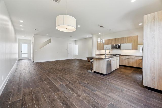 2220 Cortijo Place, Houston, TX 77091