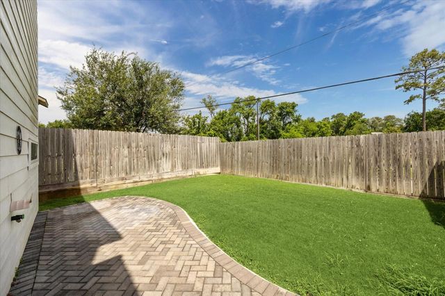 2220 Cortijo Place, Houston, TX 77091