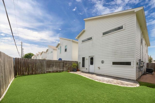 2220 Cortijo Place, Houston, TX 77091