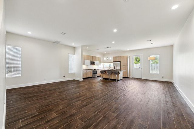 2220 Cortijo Place, Houston, TX 77091
