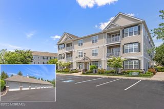 621 Mill Pond Way, 103, Eatontown, NJ 07724